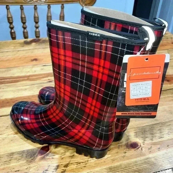 Hisea NWT womens rain/ gardening waterproof boots plaid with lifetime warranty - Picture 2 of 10
